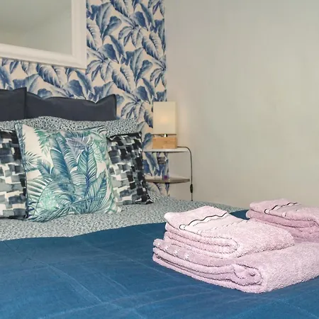 Indigo Moon's Secret Sanctuary In Alfama Apartment *