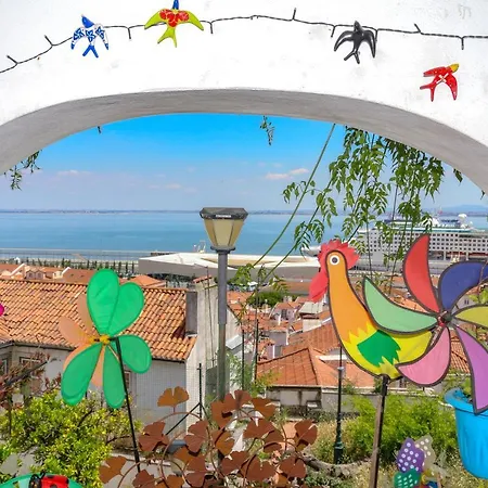 Indigo Moon's Secret Sanctuary In Alfama Apartment Lisbon