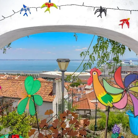 Indigo Moon's Secret Sanctuary In Alfama Apartment Lisbon